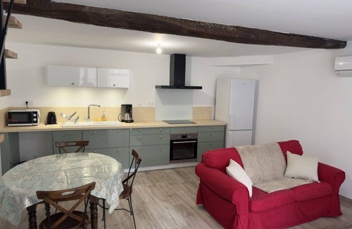Prehy Apartment | Unit-Apartment-None-Les Temps Perdus
