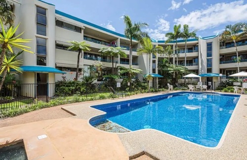 Bongaree Apartment | Unit in the best location of Bribie, walking distance to everything!
