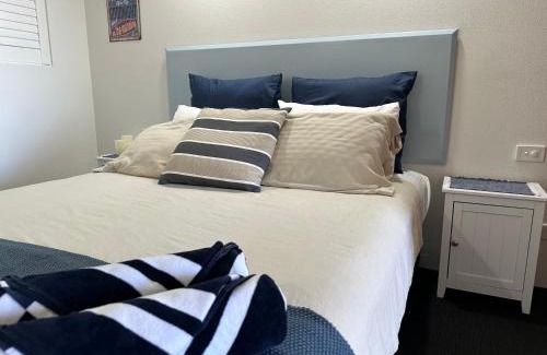 Golden Beach Apartment | Unit614