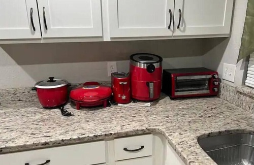 Pine Hills House | Univ Studios,Sea World, Disney World, Camping World Stadium,Tinker Field Complex