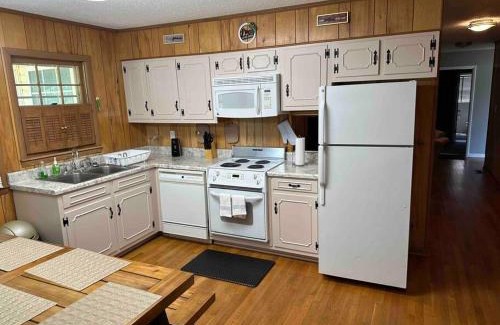 Normal Apartment | University Cozy Escape