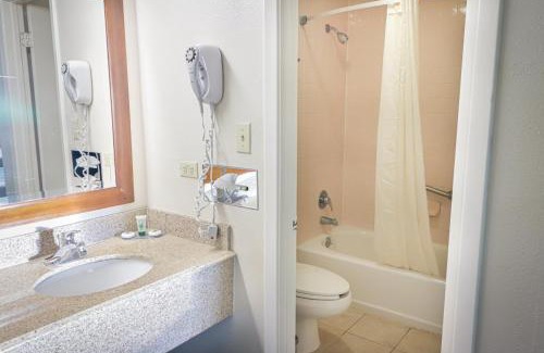 Wetmore Hotel | University Inn & Suites