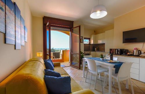 Quartu Sant'Elena Apartment | Uno sguardo sul mare - Apartment -