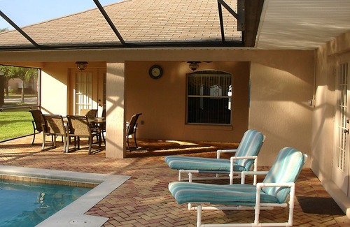Orange Tree House | Unoverlooked and peaceful- Luxury Disney Villa 4Bed/3Bath - Conservation Views