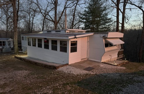 Williamsville House | Unplug for a weekend at Lake Wappapello.