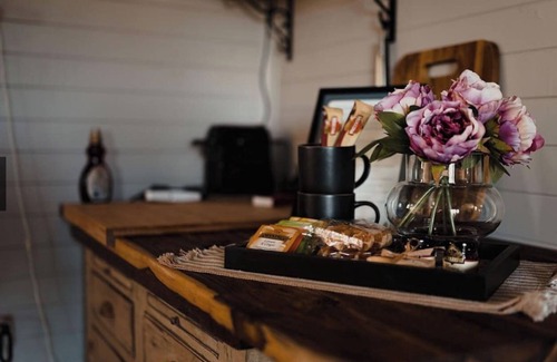 Cambewarra Cottage | "Unplug & Reconnect" at our romantic Rose Cottage