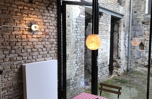 Jekerkwartier Apartment | Unusual stay in the Jeker House, city center