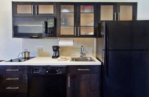 Horsham House | Unwind and Recharge! 2 Comfortable Units, Kitchen, Pet-friendly Property