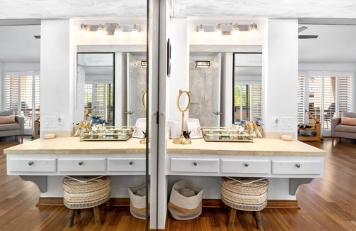 Carlsbad House | Unwind at this 2BD/2BA 1542sf fully-remodeled La Costa Carlsbad townhome.