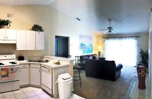 Sunrise Lakes House | Unwind by the Pool in Charming Villa Woodridge Clermont 3BR 2BA with Free Wi-Fi