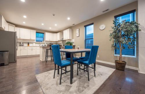 Near Eastside House | Unwind Entertain Explore: Downtown Indy