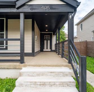 Near Eastside House | Unwind Entertain Explore: Downtown Indy