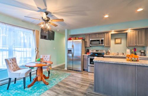 Brodheadsville House | Unwind Fireside! Poconos Cottage 12 Mi to Slopes