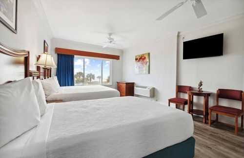 Jacksonville Hotel | Unwind in Serene Oceanfront Room Close to Local Attractions & Dining with Pool