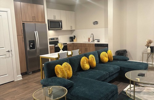Eighth Avenue Apartment | Unwind in this tranquil, stylish one-bedroom in the heart of Nashville.