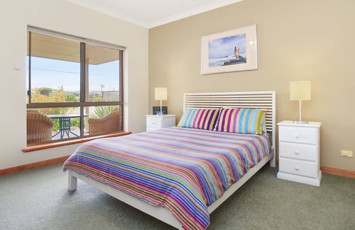 Port Elliot House | Unwind @ Port Elliot Holiday Haven