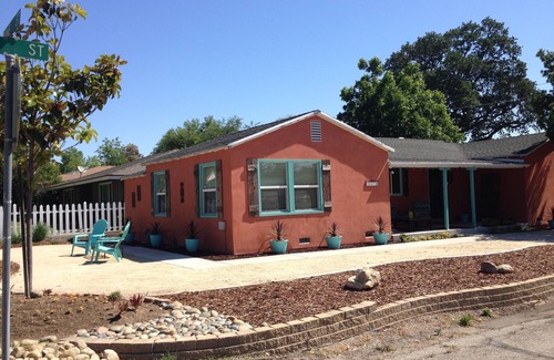 Paso Robles House | Unwind W/A Bottle Of Wine At 8th And Vine. Just 4 Blocks To Downtown Paso!