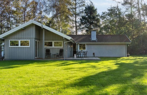 Udsholt House | "Uolevi" - 1.3km from the sea by Interhome
