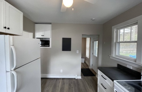 Beulah Cottage | Up North Cottage: Swim Crystal Lake, Dine Downtown Beulah, Ski Crystal Mountain