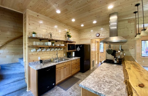 Cable Cabin | Up North Gem on Diamond lake in Bayfield County, Wisconsin