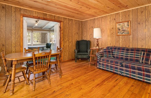 Lake Edward Township Cabin | Up North Resort Located on Beautiful Pelican Lake in Nisswa, MN!