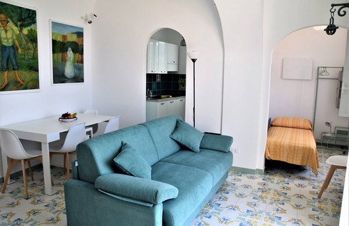 Meta House | Up to 11 people in this villa in Meta di Sorrento with breathtaking views!