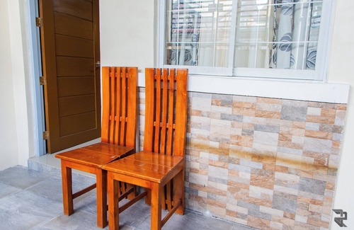 Angeles City House | Up to 18 Pax Aqua Planet & Korean Town & Clark International Speedway