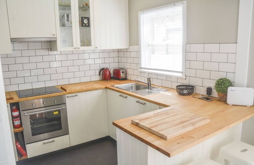 Oxley Park House | Updated 3-Bedroom Home + Parking | 5 Mins to M4 & Western Sydney Hub