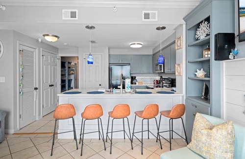 Dauphin Island Condo | Updated Beachfront Condo~Turtles Nest, East