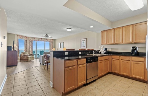 Crescent Beach Condo | Updated Condo with Jacuzzi Tub, Indoor Lazy River | Malibu Pointe - 1103