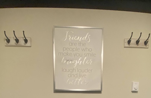 White Mills Cottage | UPDATED Cottage Lake Wallenpaupack Poconos across from lake Pets Allowed