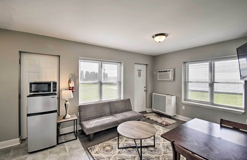 Anchorville Cottage | Updated Lake St. Clair Cottage w/Shared Amenities