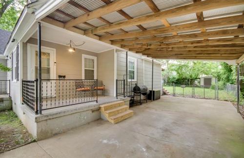 Greenwood House | Updated North Greenwood Cottage Less Than 1 Mi to Dtwn!