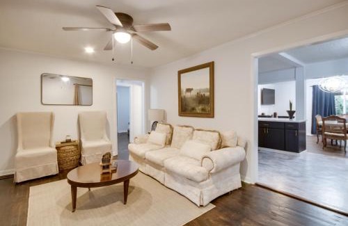 Greenwood House | Updated North Greenwood Cottage Less Than 1 Mi to Dtwn!