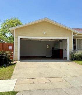 Lamanda Park House | Upgraded 2B1B near to Old Town Pasadena Caltech