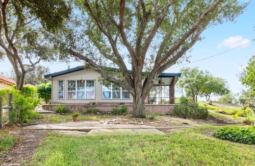Rio Hondo Cottage | Uphill Cottage at The Arroyo