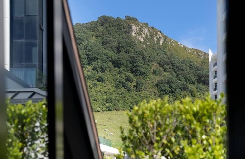 Mount Maunganui Apartment | Upmarket on Main Beach