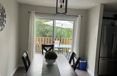 Grande Prairie House | Upper level home in Grande Prairie