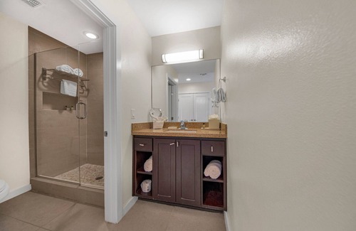 South Padre Island Hotel | Upper Level Unit + Access to Infinity Pool