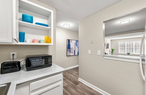 Buckhead Apartment | Upper Westside Atlanta 2BR apartment with king beds, full kitchen, fast Wi-Fi, and free parking — close to dining, shopping, and MARTA.