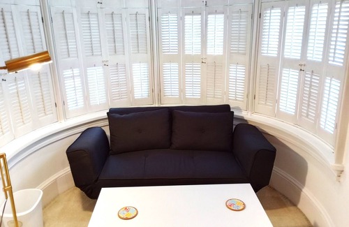 Mechanicsburg Apartment | Upscale 2nd Fl WOW Studio w Kitchenette in Mechanicsburg - 1-2 Guests