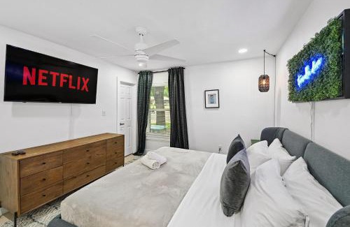 Beacon Ridge House | Upscale 4BR Residence Quick Access to Downtown