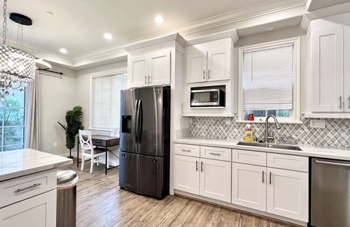 Arcadia Condo | Upscale Condo NEW 2 BR ENSuite 2.5 Bath Attached Garage , full amenities