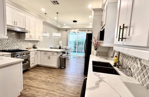 Arcadia Condo | Upscale Condo NEW 2 BR ENSuite 2.5 Bath Attached Garage , full amenities