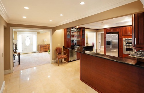 Drayton House | Upscale Fully Furnished Executive Home