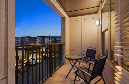 Charlotte Apartment | Upscale King 3BR Suite Mins to Uptown Charlotte