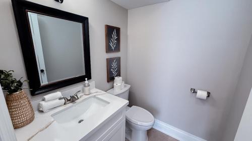 Pickering Villa | Upscale Pickering Escape Near Lake & Dining