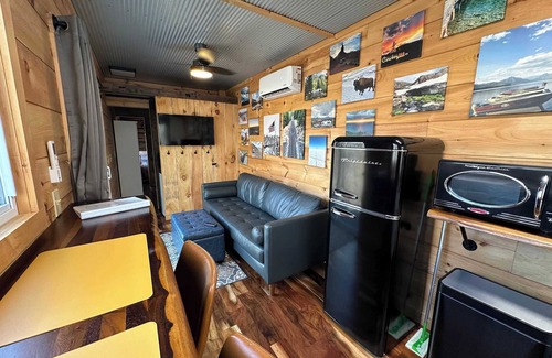 Stanton Cabin | Upscale Shipping Container in the Woods of Red River Gorge | Hot Tub | Private