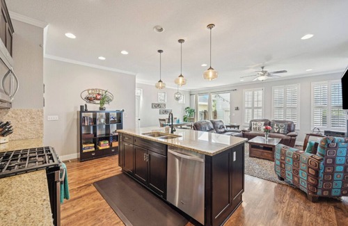 Northfield House | Upscale, Spacious Farmhouse in Central Denver
