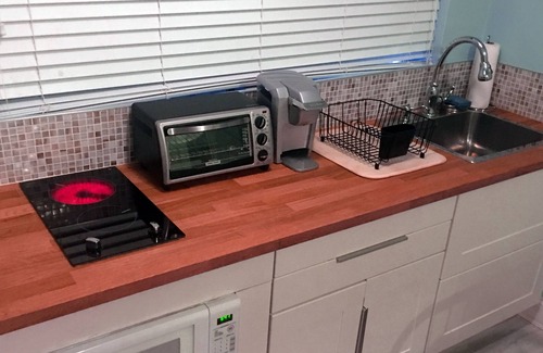 Coconut Grove House | Upscale unit with free parking centrally located